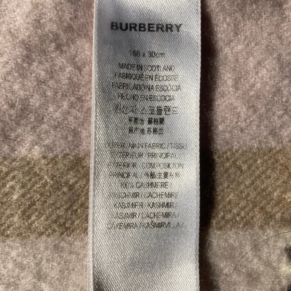 Burberry - Classic Check Cashmere Scarf - Picture 2 of 3